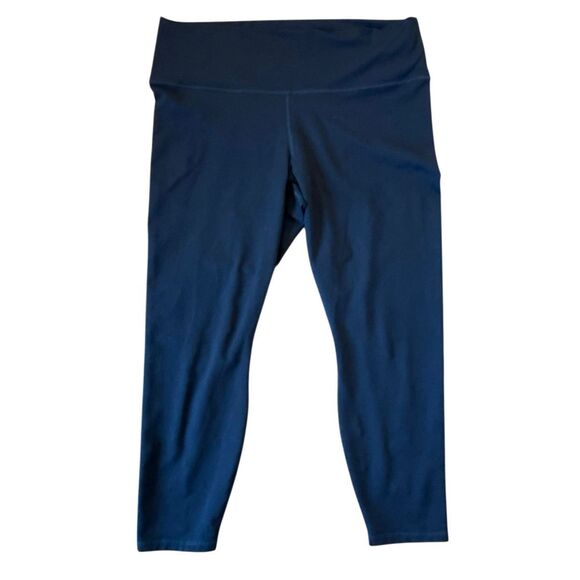 Fabletics black powerhold crop 24” inseam leggings XL - Picture 2 of 9